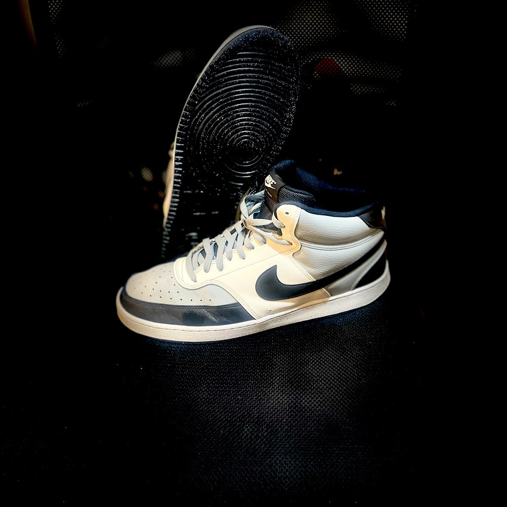 Nike Black and White Sneakers Classic Design